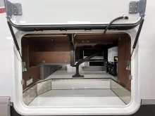 Fahrzeugbild Carthago chic c-line I 5.9 XL LE Mercedes (314) #47