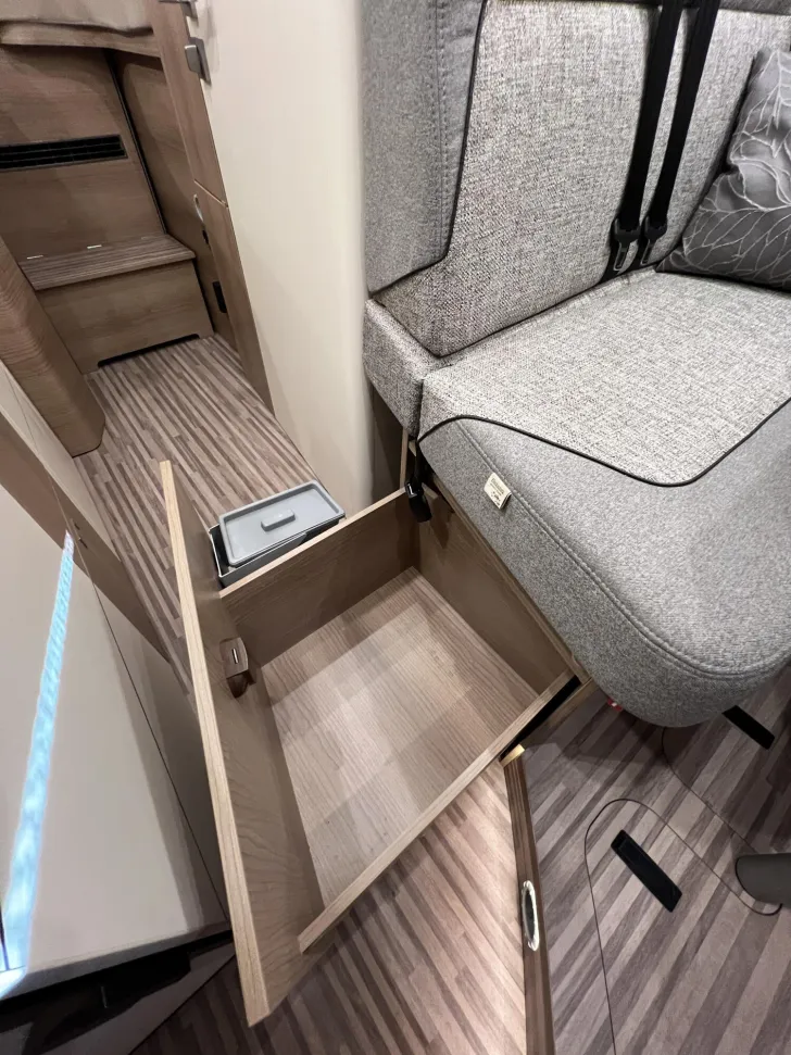Fahrzeugbild Malibu Van family-for-4 GT 640 LE GT RB Hybrid (521) #36
