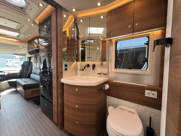 Fahrzeugbild Concorde Charisma 860 LI Facelift*Retarder*Jatoba*Nero #13