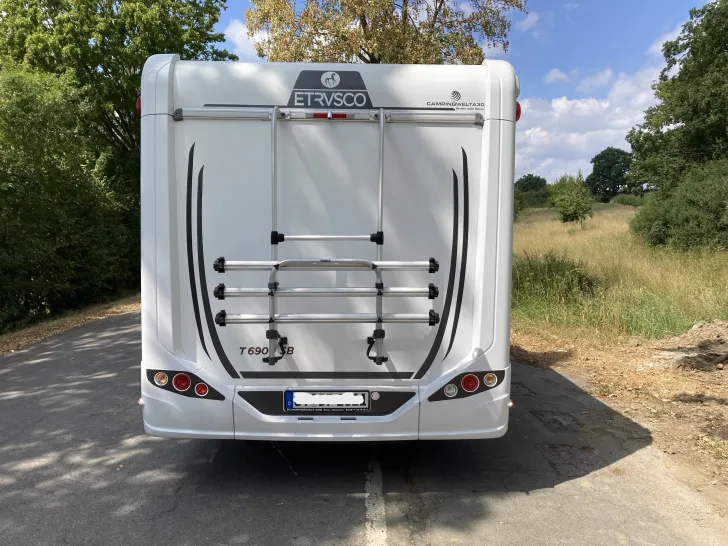 Fahrzeugbild Etrusco T 6900 SB neuwertig #2