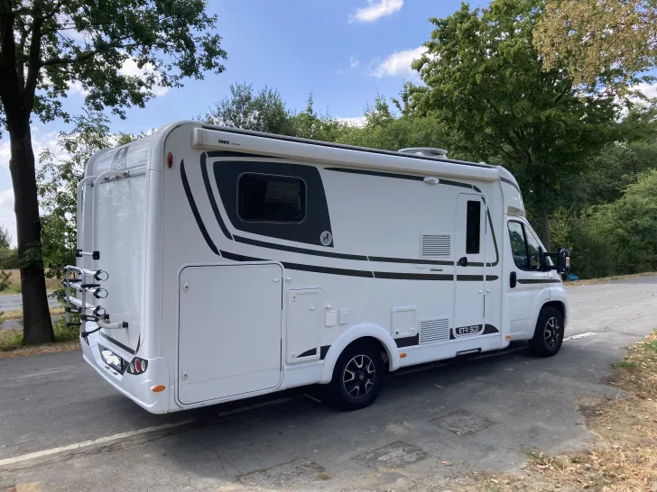 Fahrzeugbild Etrusco T 6900 SB neuwertig #3