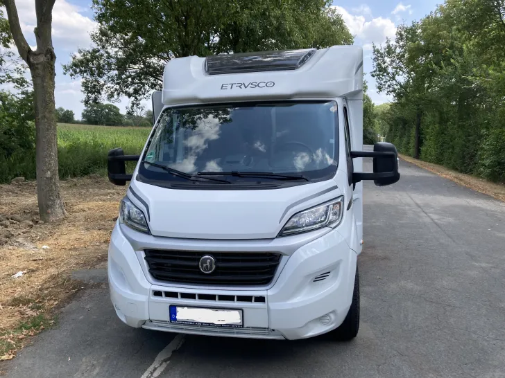 Fahrzeugbild Etrusco T 6900 SB neuwertig #4