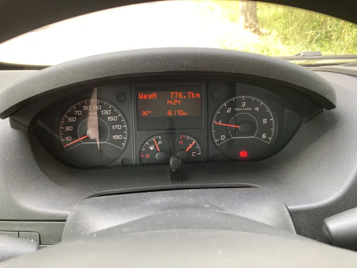 Fahrzeugbild Etrusco T 6900 SB neuwertig #8