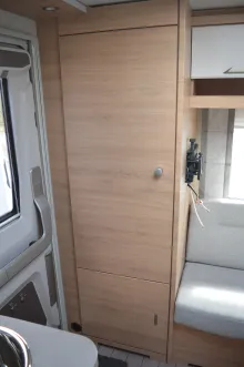 Fahrzeugbild Knaus Südwind 420 QD 60 YEARS Kühlschrank 142l #15