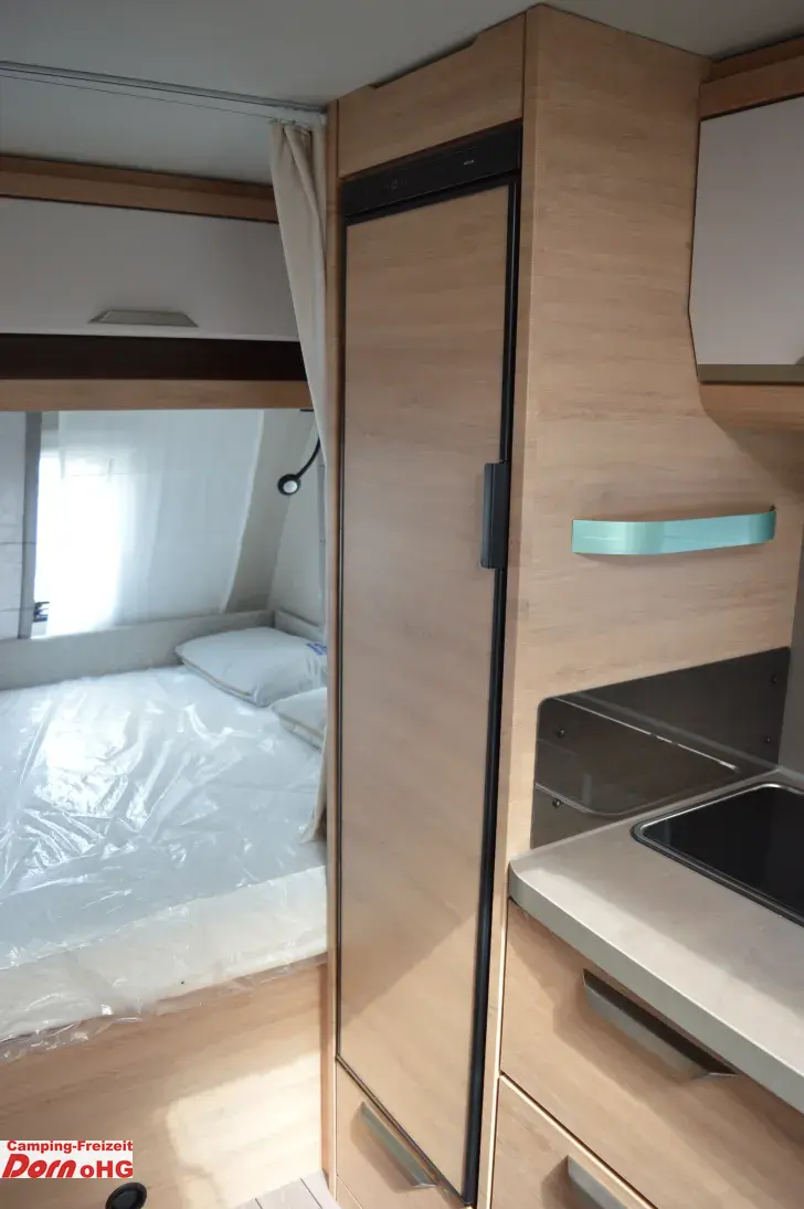 Fahrzeugbild Knaus Südwind 420 QD 60 YEARS Kühlschrank 142l #16