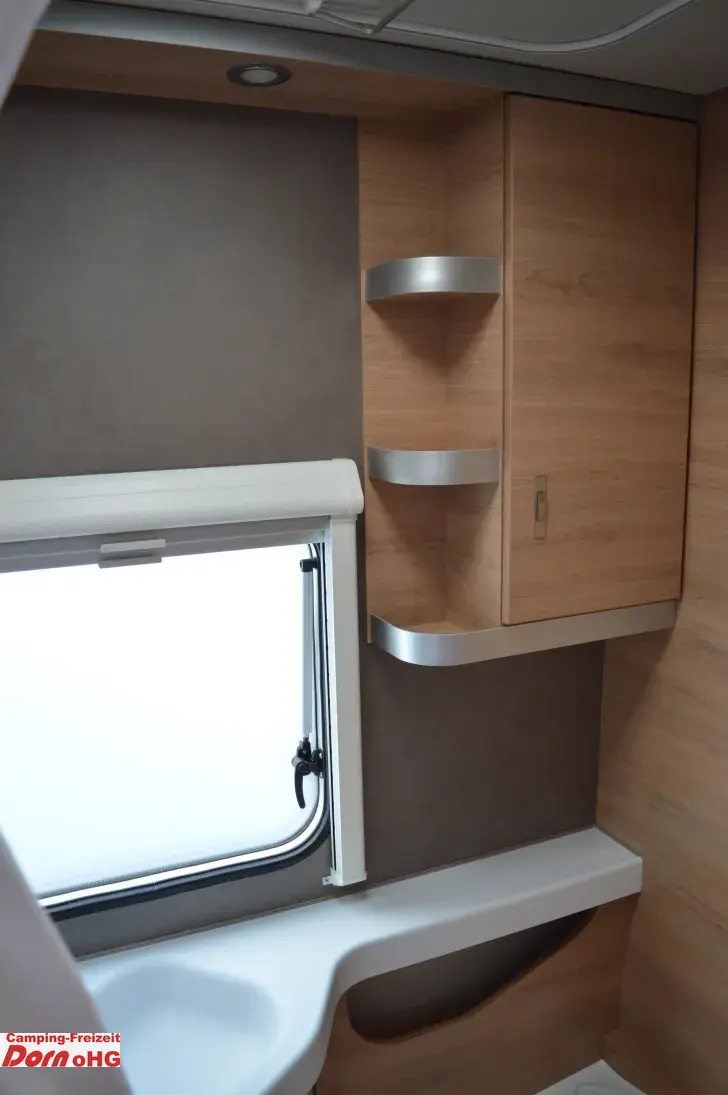 Fahrzeugbild Knaus Südwind 420 QD 60 YEARS Kühlschrank 142l #18