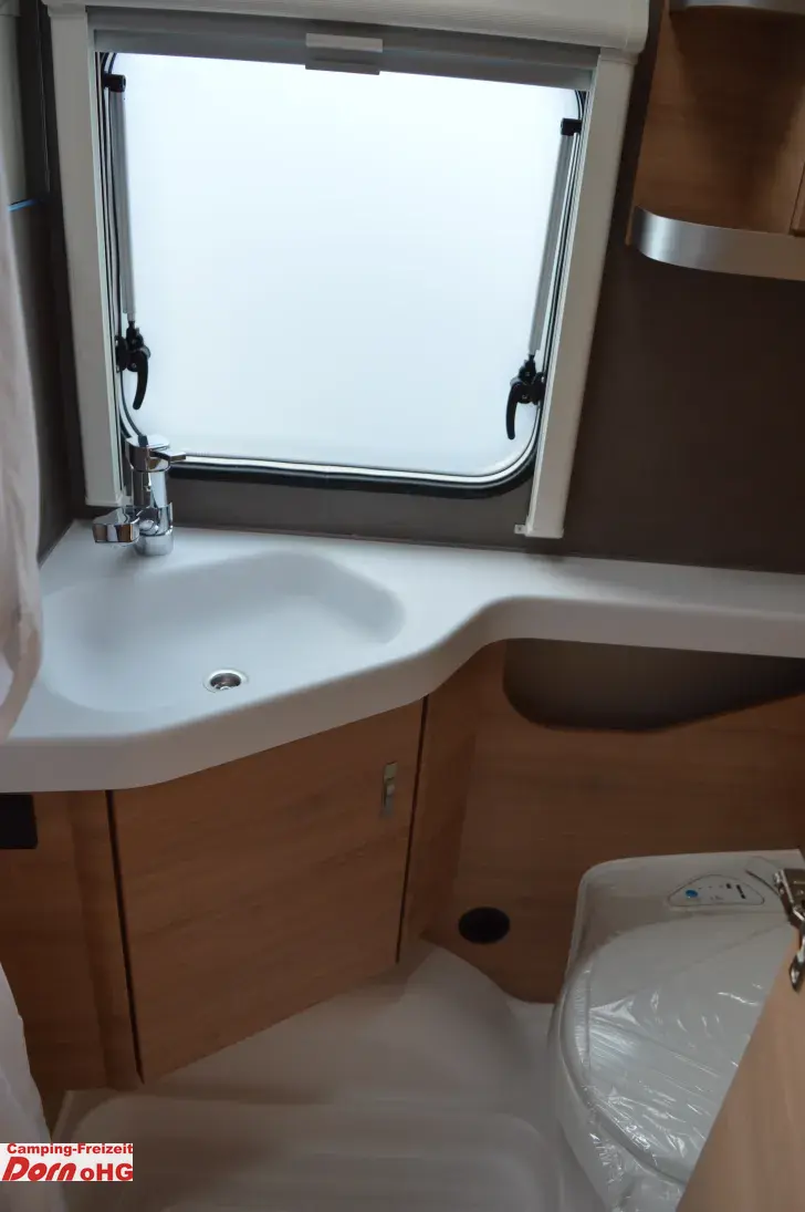 Fahrzeugbild Knaus Südwind 420 QD 60 YEARS Kühlschrank 142l #19