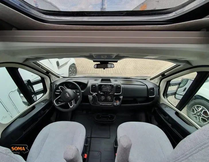Fahrzeugbild LMC Cruiser 740 EL #6