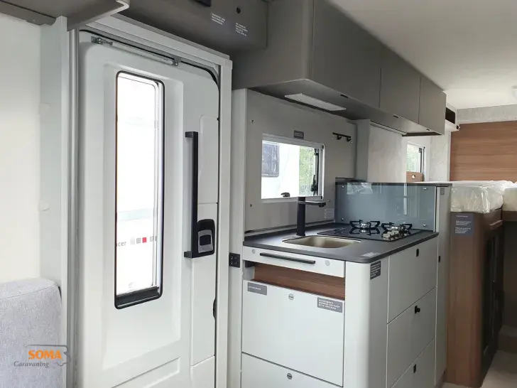 Fahrzeugbild LMC Cruiser 740 EL #11