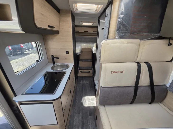 Fahrzeugbild Weinsberg CaraCompact EDITION PEPPER 600 MEG Modell 2027 #20