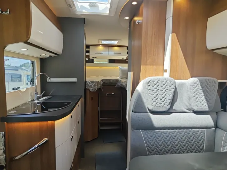 Fahrzeugbild Carthago C2-tourer I 141 KB LE comfort Mercedes #18