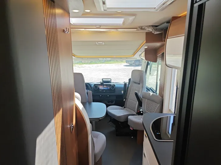 Fahrzeugbild Carthago C2-tourer I 141 KB LE comfort Mercedes #19