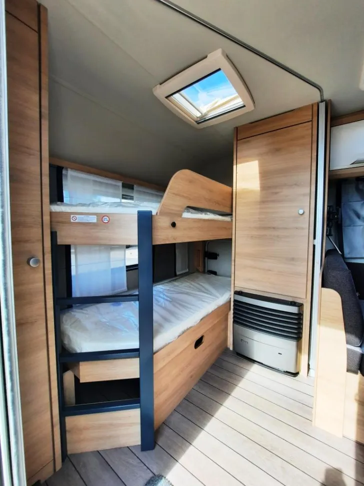 Fahrzeugbild Knaus Südwind 540 FDK Black Selection Verfüg./Sparen Sie 5.506,- € #10