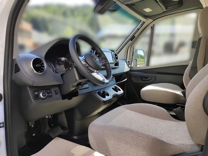 Fahrzeugbild Carthago C1-tourer T 143 KB LE comfort Mercedes #7