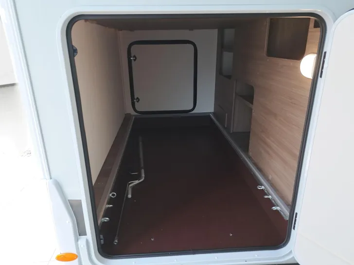 Fahrzeugbild Carado T 447 Pro+, Solar, LTE, TV, 3. Bett, Combi 6 E #21