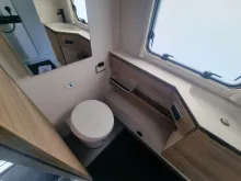 Fahrzeugbild Dethleffs Nomad 490 EST Einzelbetten mit Heckbad #15