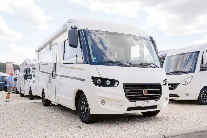 Fahrzeugbild Eura Mobil Integra Line 720 QB 1. Hand / ADLE Heizung #5