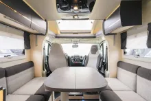 Fahrzeugbild Chausson Teilintegriert 747 GA Klimaanlage / 4.250kg Maxi #8