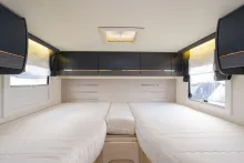 Fahrzeugbild Chausson Teilintegriert 747 GA Klimaanlage / 4.250kg Maxi #12