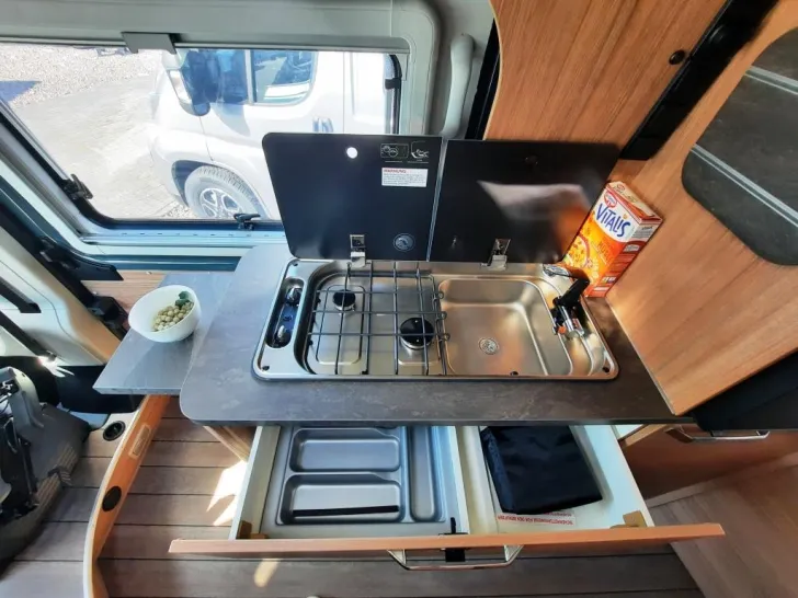 Fahrzeugbild Weinsberg CaraBus EDITION FIRE 600 MQ Verfüg./Sparen Sie 13.988,- € #15