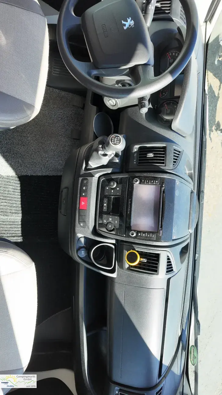 Fahrzeugbild Main Camp T 600 #10