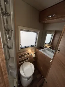 Fahrzeugbild Weinsberg CaraOne EDITION HOT 550 QDK Viel Zubehör #8