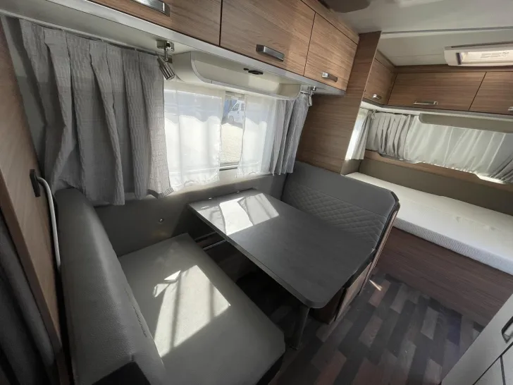Fahrzeugbild Weinsberg CaraOne EDITION HOT 550 QDK Viel Zubehör #10