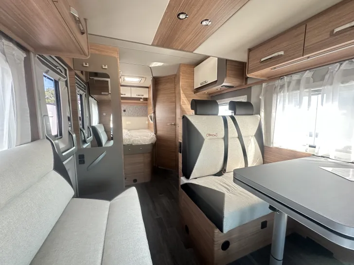 Fahrzeugbild Weinsberg CaraSuite EDITION SPICY 650 MF Automatikgetriebe , Hubbett #6