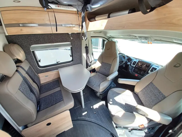 Fahrzeugbild Dethleffs Globetrail 600 S Peugeot Aufstelldach #9