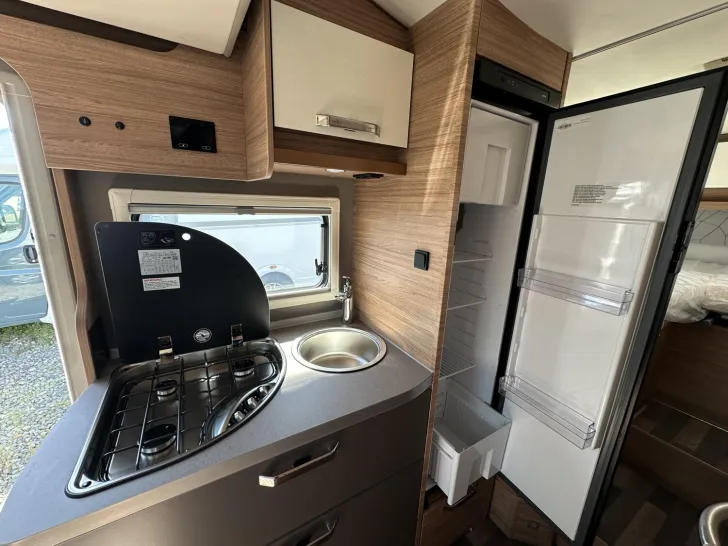 Fahrzeugbild Weinsberg CaraCompact Suite MB EDITION PEPPER 640 MEG #11