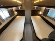 Fahrzeugbild Hobby Optima De Luxe T70E/Einzelbetten/2xKlima/Hubstü. #11