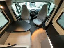 Fahrzeugbild Crosscamp Opel CV 640/Einzelbetten/SAT/AHK/Markise #10