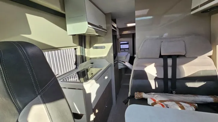 Fahrzeugbild Chausson Vans V697 Road Line Premium 160 PS Dachklima viele Pakete #7