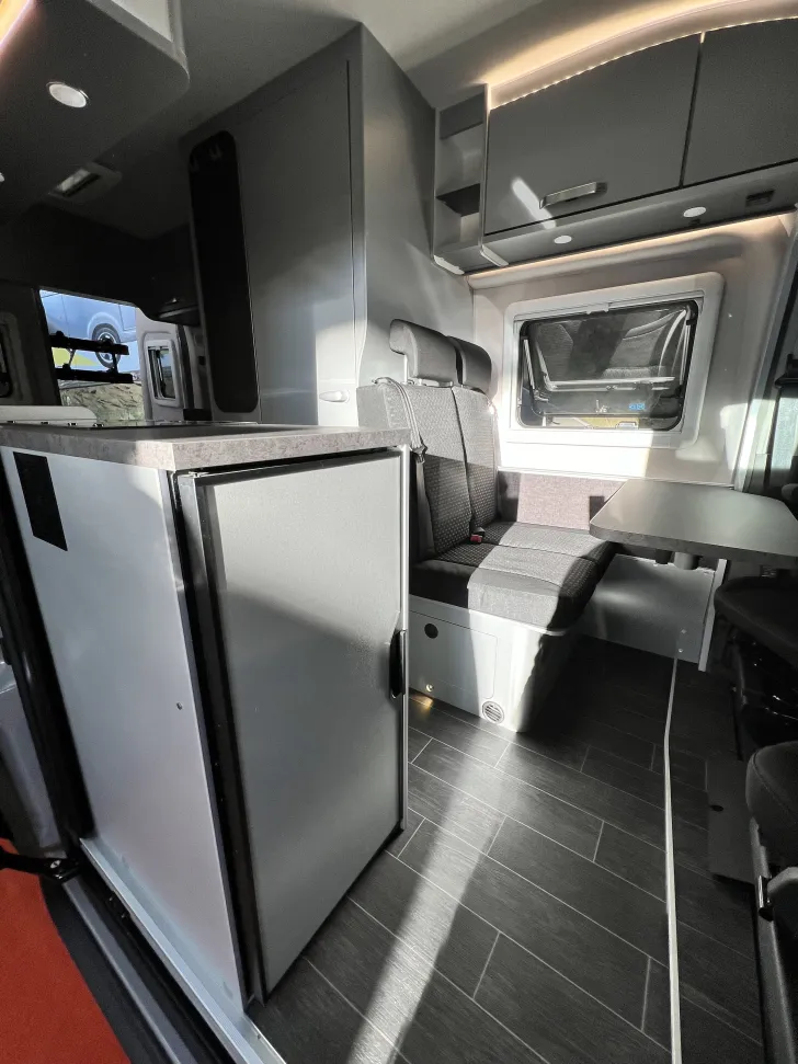 Sitzgruppe Weinsberg CaraTour 600 MQ Ford Autom. AHK 4-Pakete