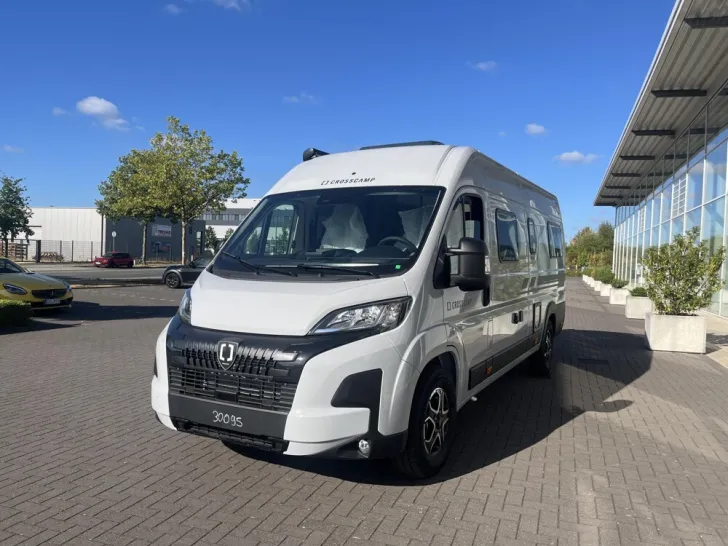 Fahrzeugbild Crosscamp ELMNT 6.4 ES Peugeot #2