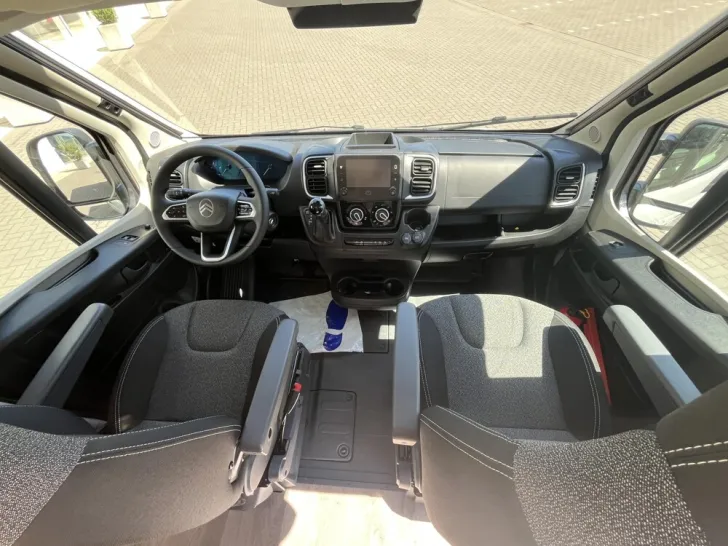Fahrzeugbild LMC Innovan Pure 600 #11