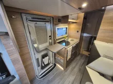 Fahrzeugbild Weinsberg CaraSuite 650 MEG EDITION [SPICY] Automatik* Care Drive Paket* #13