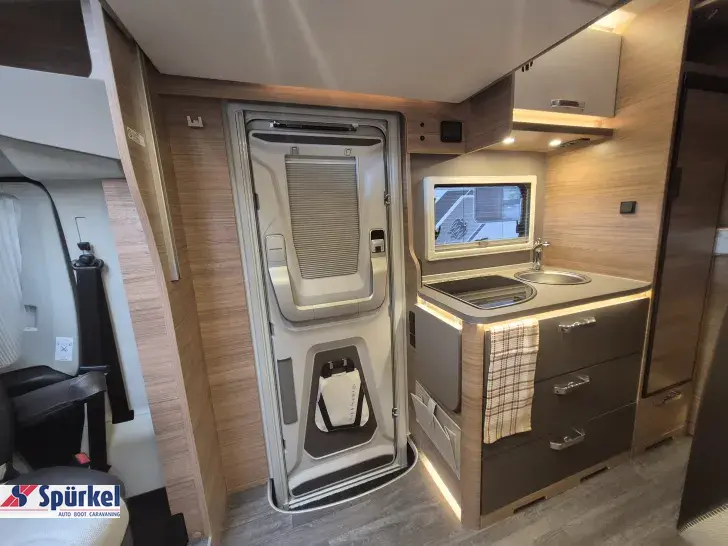 Fahrzeugbild Weinsberg CaraSuite 650 MEG EDITION [SPICY] Automatik* Care Drive Paket* #36
