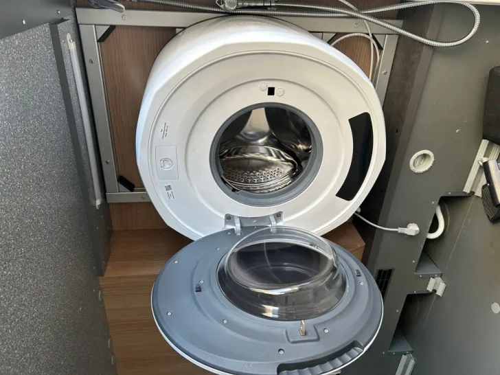 Fahrzeugbild Malibu T 490 LE #24