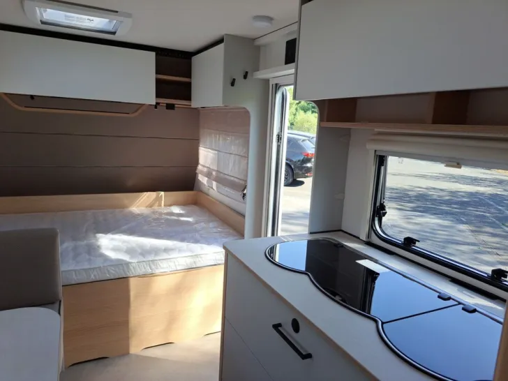 Fahrzeugbild LMC Style 490 K #9