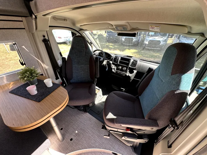 Fahrzeugbild Hymer Redwood 601 Trail #12