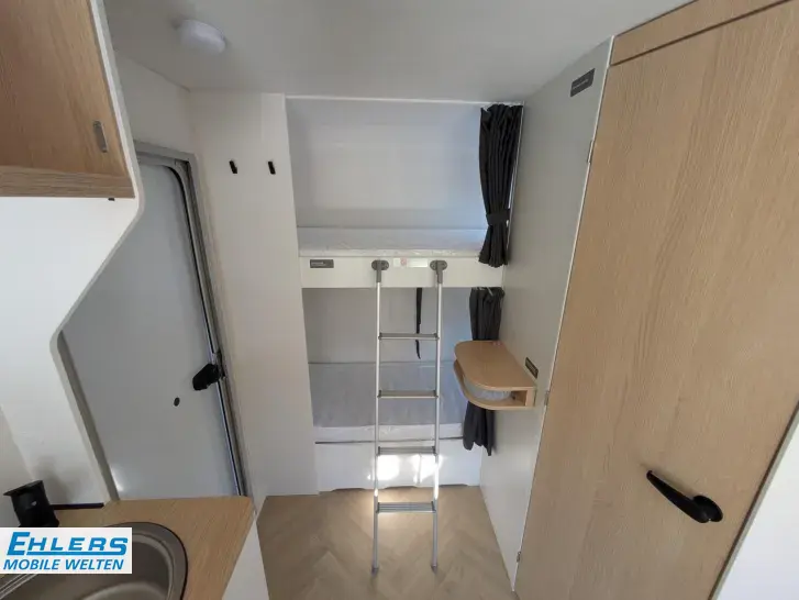 Fahrzeugbild LMC e-dero 470 K 1100kg/Etagenbetten/GFK/Antischlingerkupplung #10