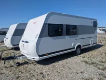 Fahrzeugbild LMC Sassino 470 K 1500kg/Antischlingerkupplung/Etagenbetten/GFK #4