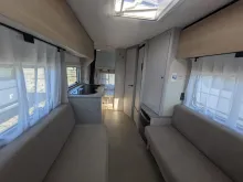 Fahrzeugbild LMC Sassino 470 K 1500kg/Antischlingerkupplung/Etagenbetten/GFK #20