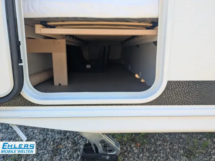 Fahrzeugbild LMC Sassino 470 K 1500kg/Antischlingerkupplung/Etagenbetten/GFK #24