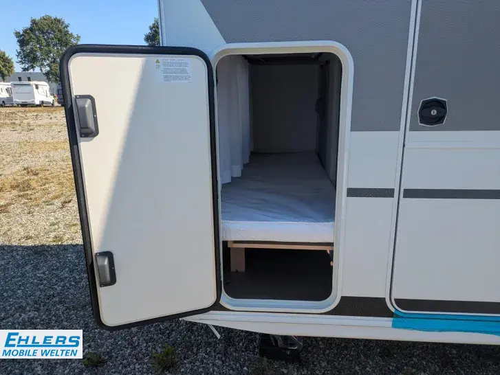Fahrzeugbild LMC Sassino 470 K 1500kg/Antischlingerkupplung/Etagenbetten/GFK #25