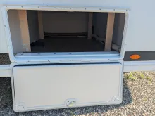 Fahrzeugbild LMC Sassino 470 K 1500kg/Antischlingerkupplung/Etagenbetten/GFK #26
