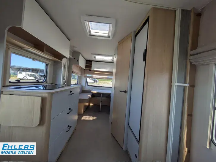 Fahrzeugbild LMC Style 450 D 1800kg/Grey Line/Stützlastanzeige/Insektenschutztür #17