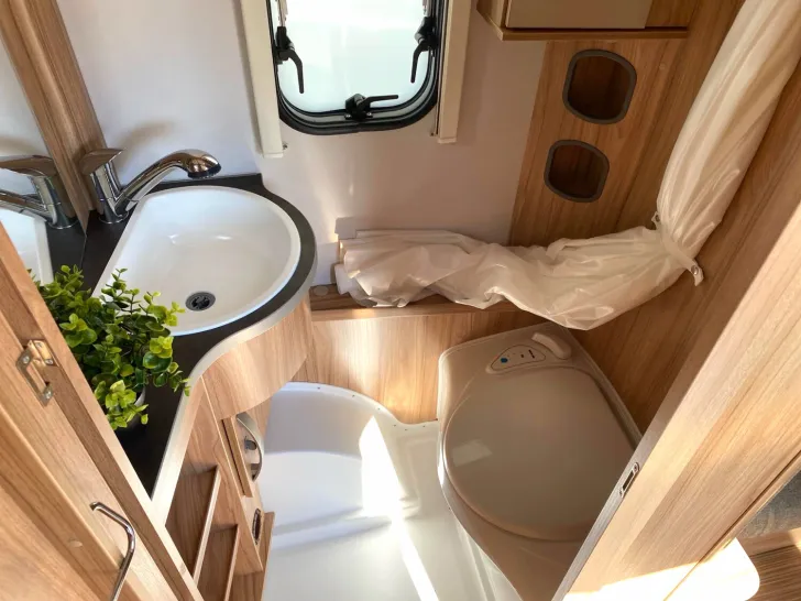 Fahrzeugbild Hymer Eriba Eriba Nova Light 442 !!! TopPreis+Service !!! #11