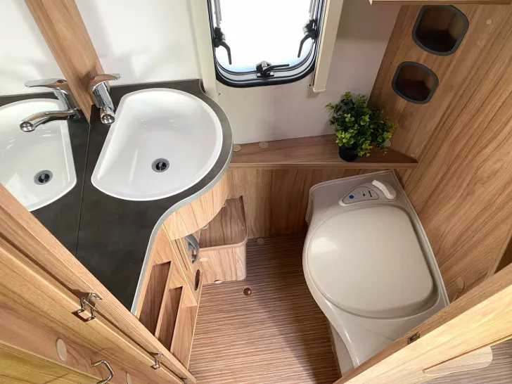 Fahrzeugbild Hymer Eriba Eriba Feeling 442 !!! TopPreis+Service !!! #11
